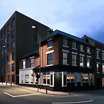 Stylish Fountain Lofts Apartment In Birmingham